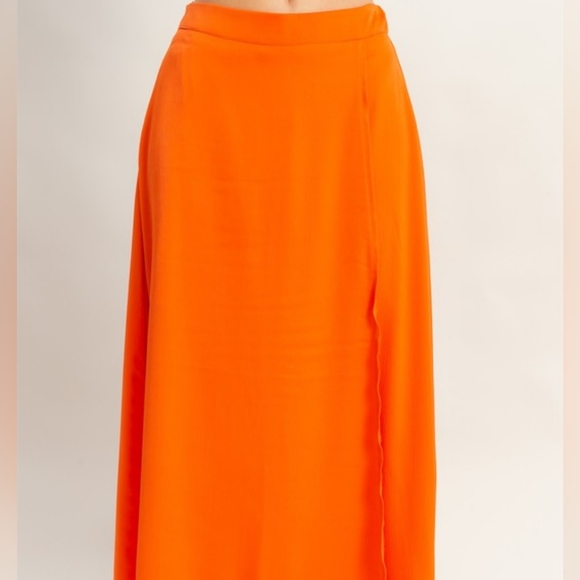 Women's Orange Top And Skirt Set - Picture 3 of 6